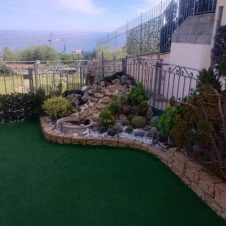 Bilocale Con Giardino, Vista Mare E Parcheggio Privato Appartamento *