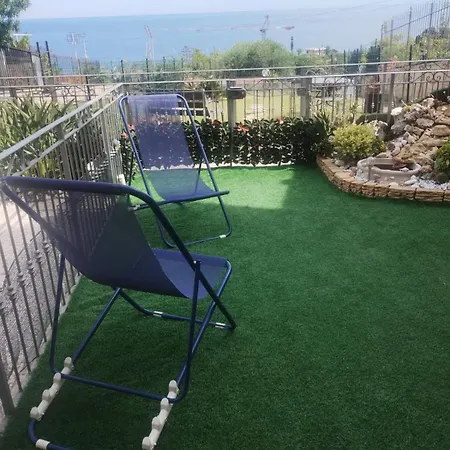 Bilocale Con Giardino, Vista Mare E Parcheggio Privato * Sanremo