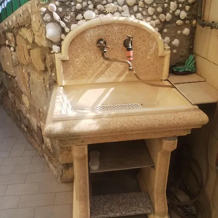 Bilocale Con Giardino, Vista Mare E Parcheggio Privato