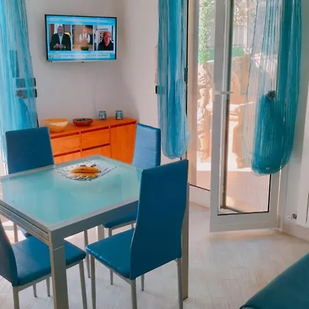 Apartament Bilocale Con Giardino, Vista Mare E Parcheggio Privato *