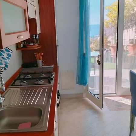 Bilocale Con Giardino, Vista Mare E Parcheggio Privato Appartamento *