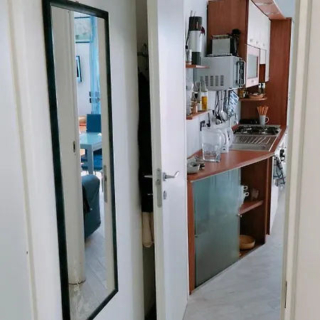 Bilocale Con Giardino, Vista Mare E Parcheggio Privato * Sanremo